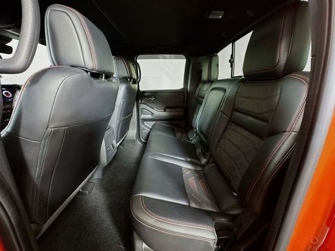 Used 2025 Nissan Frontier PRO-4X w/ Pro Premium Package image 29