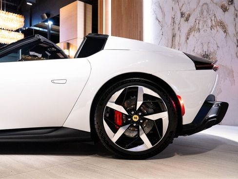 Used 2026 Ferrari 12Cilindri Spider RWD image 28