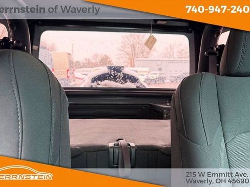 Used 2023 Jeep Wrangler Sport S image 19