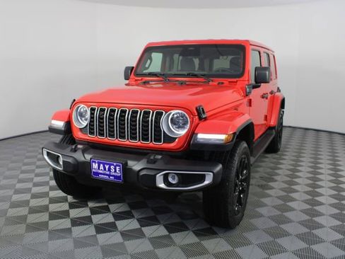 Used 2025 Jeep Wrangler Sahara 4xe image 20