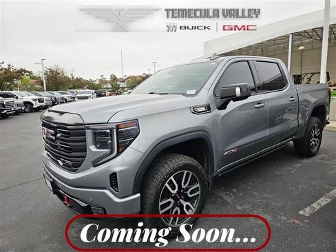 Used 2023 GMC Sierra 1500 AT4 w/ Technology Package AWD/4WD image 1