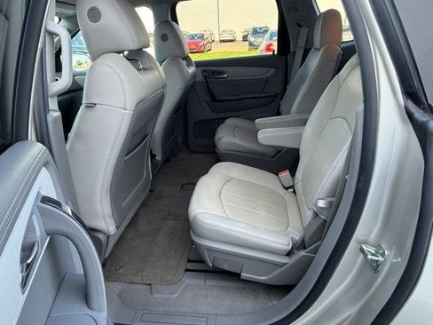 Used 2014 Chevrolet Traverse LTZ FWD image 19