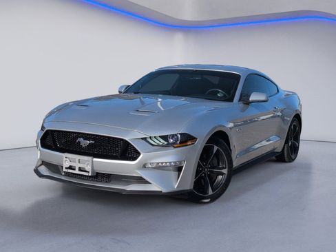 Used 2019 Ford Mustang GT image 2