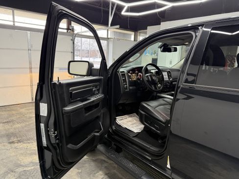 Used 2018 RAM 1500 Sport w/ Hydro Blue Sport Package image 9