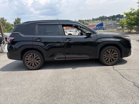 Used 2025 Subaru Forester Sport AWD/4WD image 8