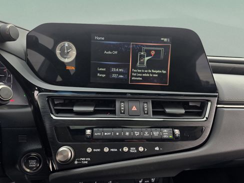 Certified 2022 Lexus ES 350 w/ Premium Package image 27