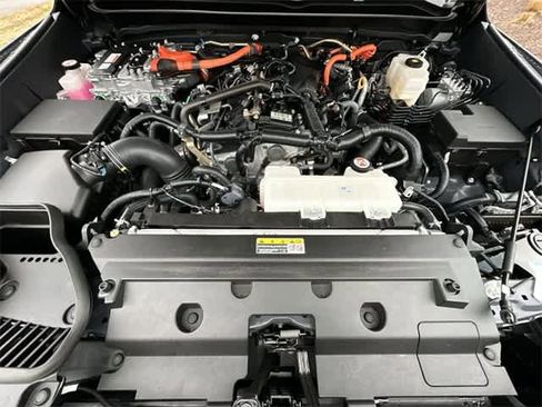 Used 2025 Toyota Tacoma TRD Sport image 24