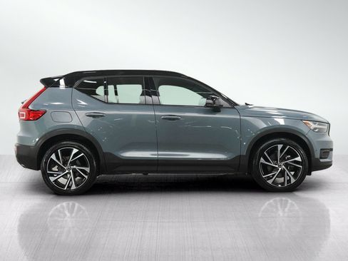 Used 2020 Volvo XC40 T5 R-Design AWD/4WD image 6