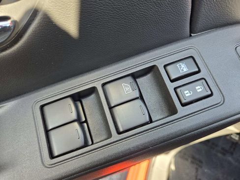 Used 2025 Nissan Frontier PRO-4X w/ Pro Convenience Package image 38