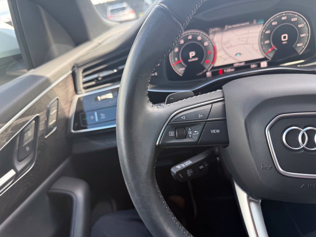 Used 2021 Audi Q8 Prestige AWD/4WD image 31