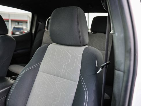 Certified 2023 Toyota Tacoma TRD Off-Road image 14