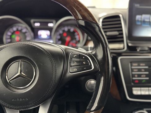 Used 2018 Mercedes-Benz GLS 550 4MATIC w/ Driver Assistance Package image 26