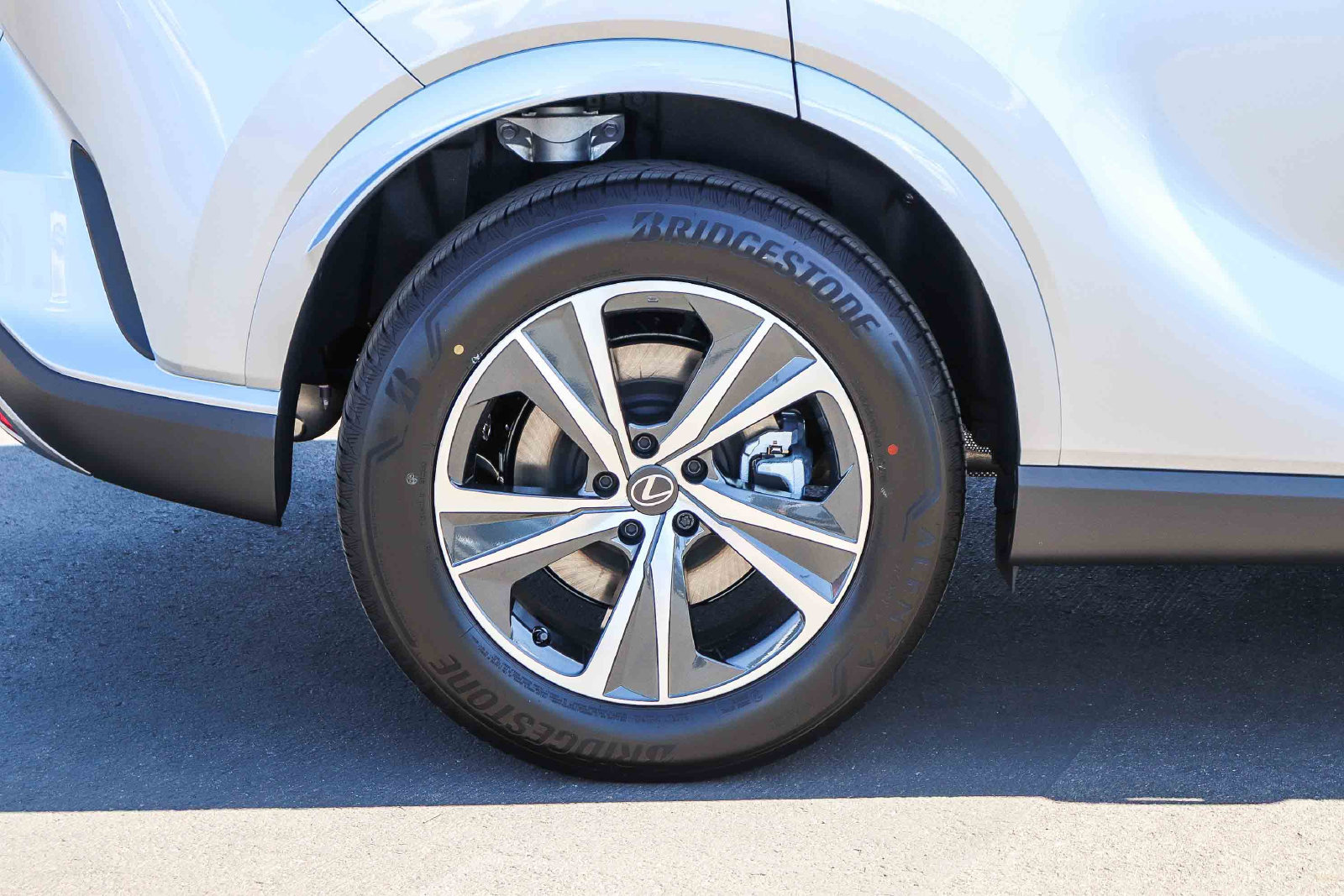 New 2026 Lexus RX 350 Premium w/ Accessory Package (Z1) FWD image 9