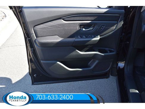 New 2026 Honda Pilot Touring image 26