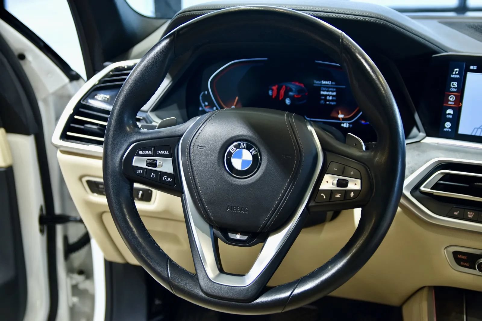 Used 2022 BMW X5 xDrive40i w/ Premium Package AWD/4WD image 18