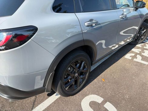 Used 2024 Honda HR-V Sport image 8