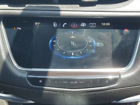 Used 2019 Cadillac XT5 FWD image 18