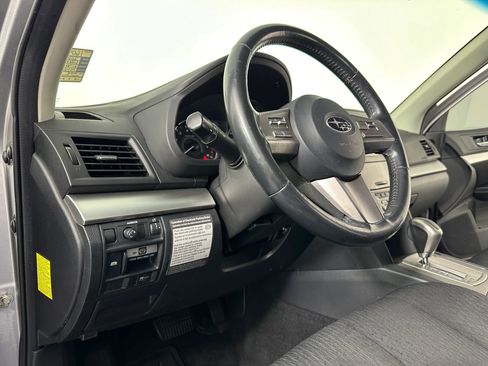 Used 2010 Subaru Outback 2.5i Premium image 31