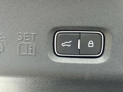New 2026 Lincoln Navigator L Black Label AWD/4WD image 15