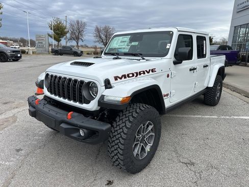 New 2026 Jeep Gladiator Mojave image 12