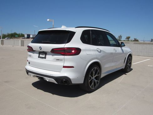 Used 2020 BMW X5 xDrive40i w/ M Sport Package image 5