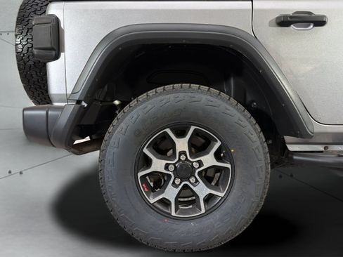 Used 2018 Jeep Wrangler Unlimited Rubicon AWD/4WD image 35