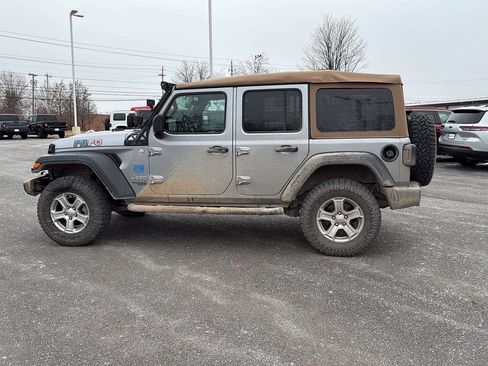 Used 2019 Jeep Wrangler Unlimited Sport S image 14