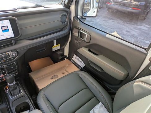 New 2026 Jeep Gladiator Mojave image 16