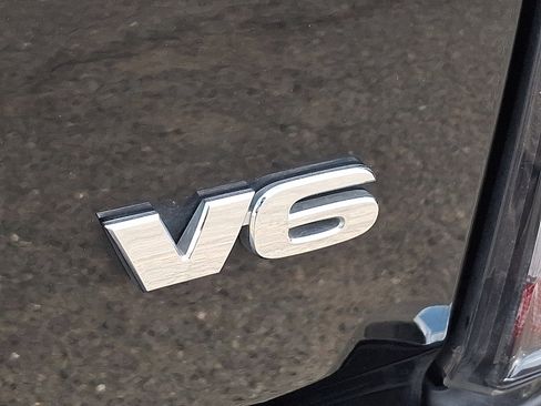 Used 2023 Toyota Tacoma TRD Off-Road image 31