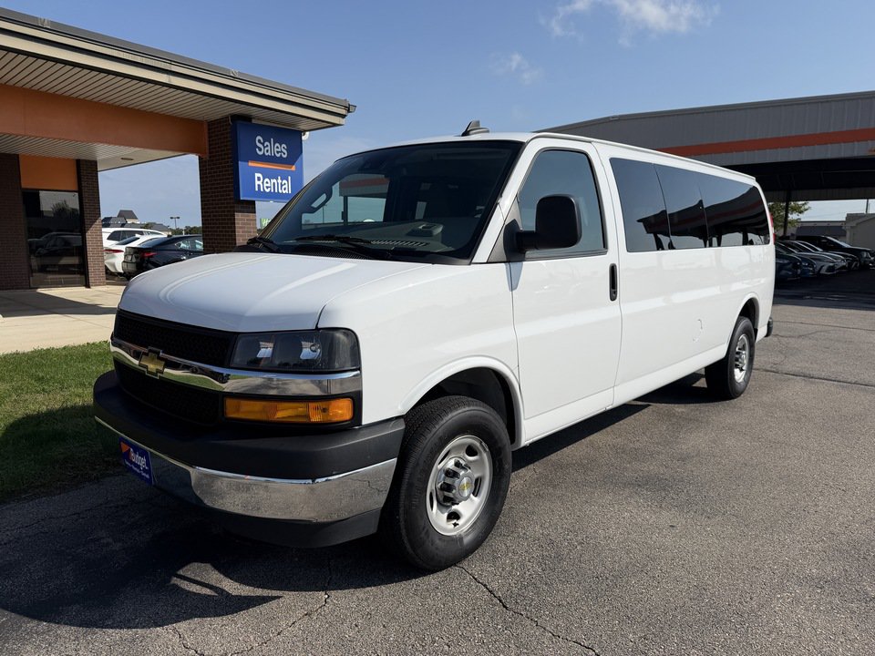 Used 2024 Chevrolet Express 3500 LT w/ LT Preferred Equipment Group RWD image 1