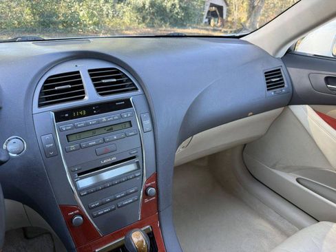 Used 2007 Lexus ES 350 w/ Premium Pkg FWD image 13