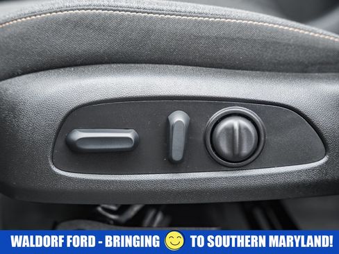 Used 2024 Chevrolet Equinox LT image 35