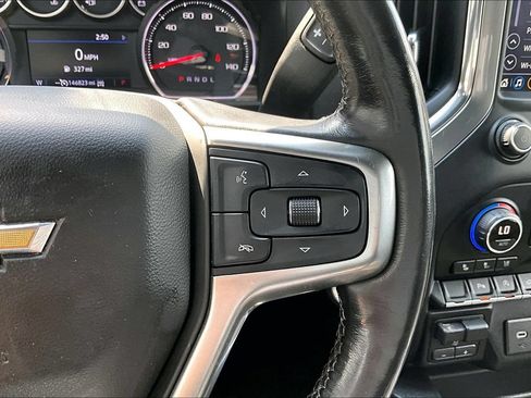 Used 2020 Chevrolet Silverado 1500 LTZ w/ LTZ Convenience Package AWD/4WD image 13