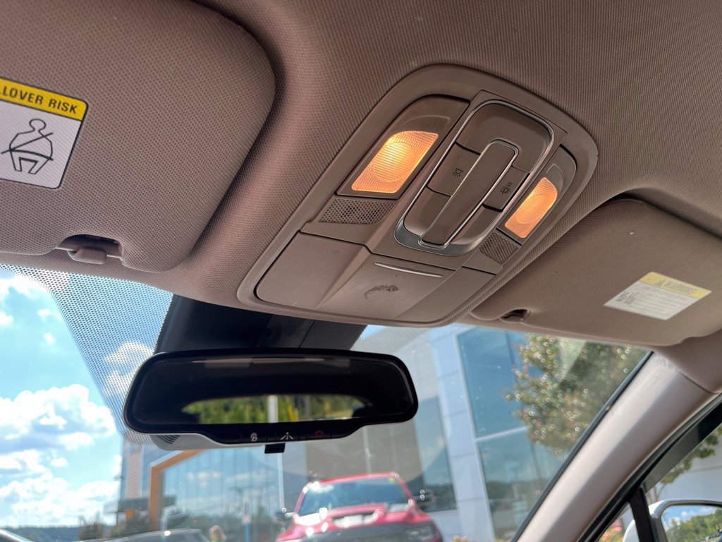 Used 2019 Hyundai Santa Fe SEL FWD image 9