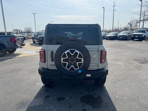 New 2026 Ford Bronco Outer Banks AWD/4WD image 8