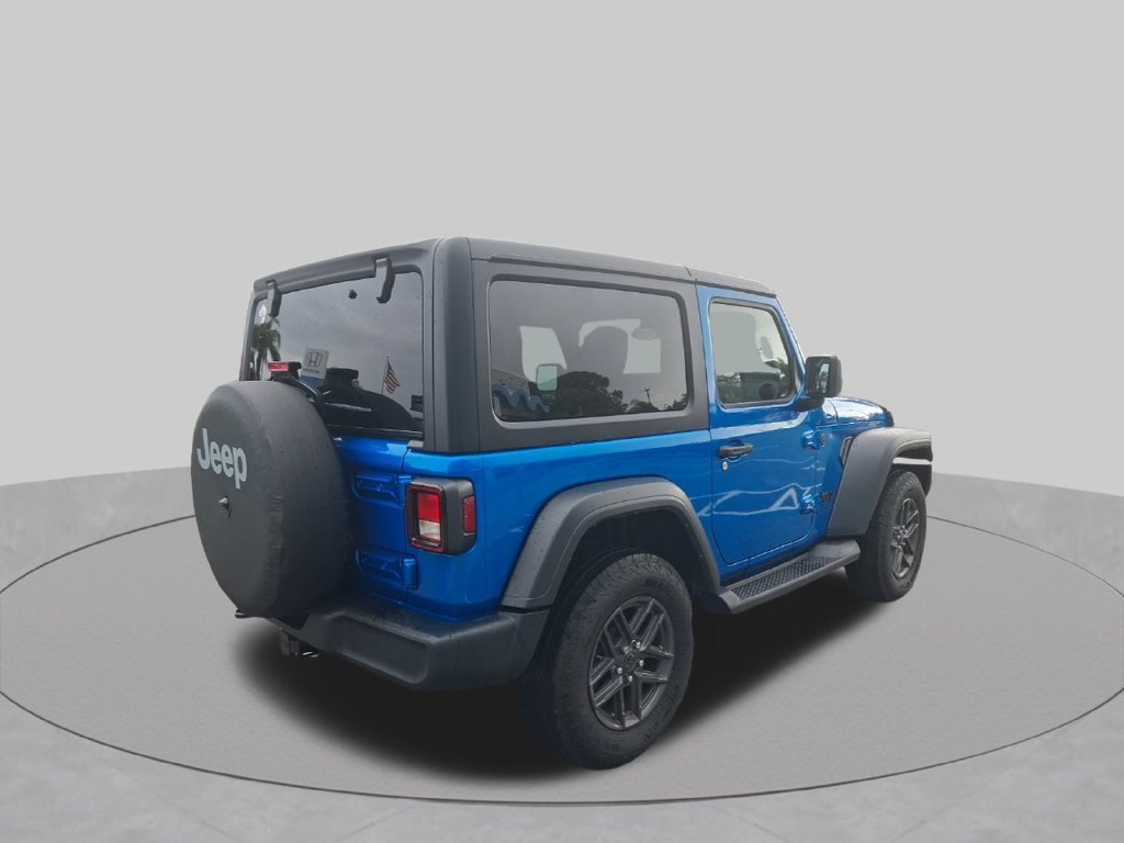 Used 2025 Jeep Wrangler Sport AWD/4WD image 8