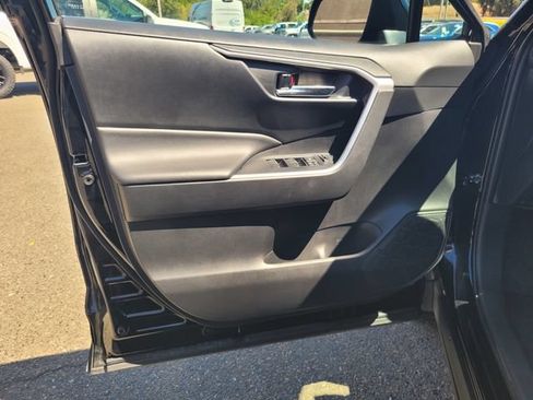 Used 2023 Toyota RAV4 XLE Premium FWD image 16