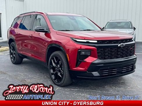 Used 2024 Chevrolet Traverse RS FWD image 1