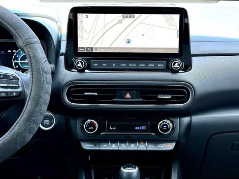 Used 2023 Hyundai Kona Limited FWD image 32