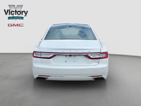 Used 2017 Lincoln Continental Reserve w/ Technology Package AWD/4WD image 16