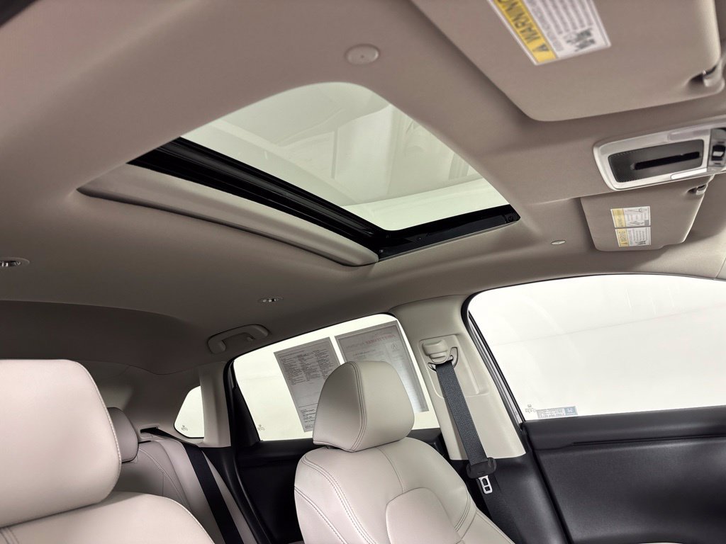 Used 2027 Honda HR-V EX-L image 3