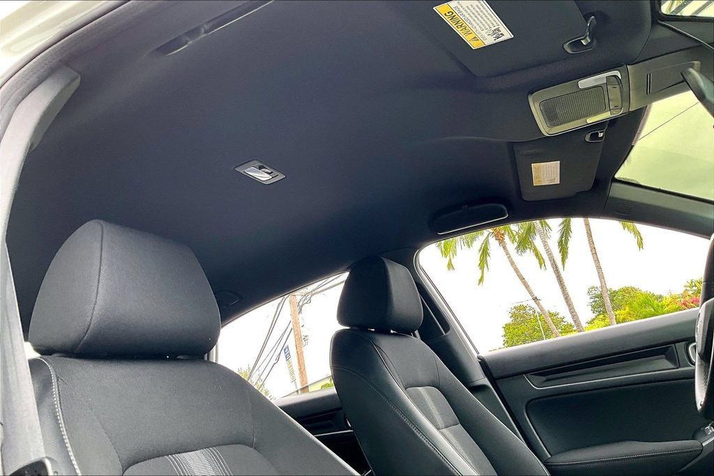 Used 2023 Honda Civic Sport image 17