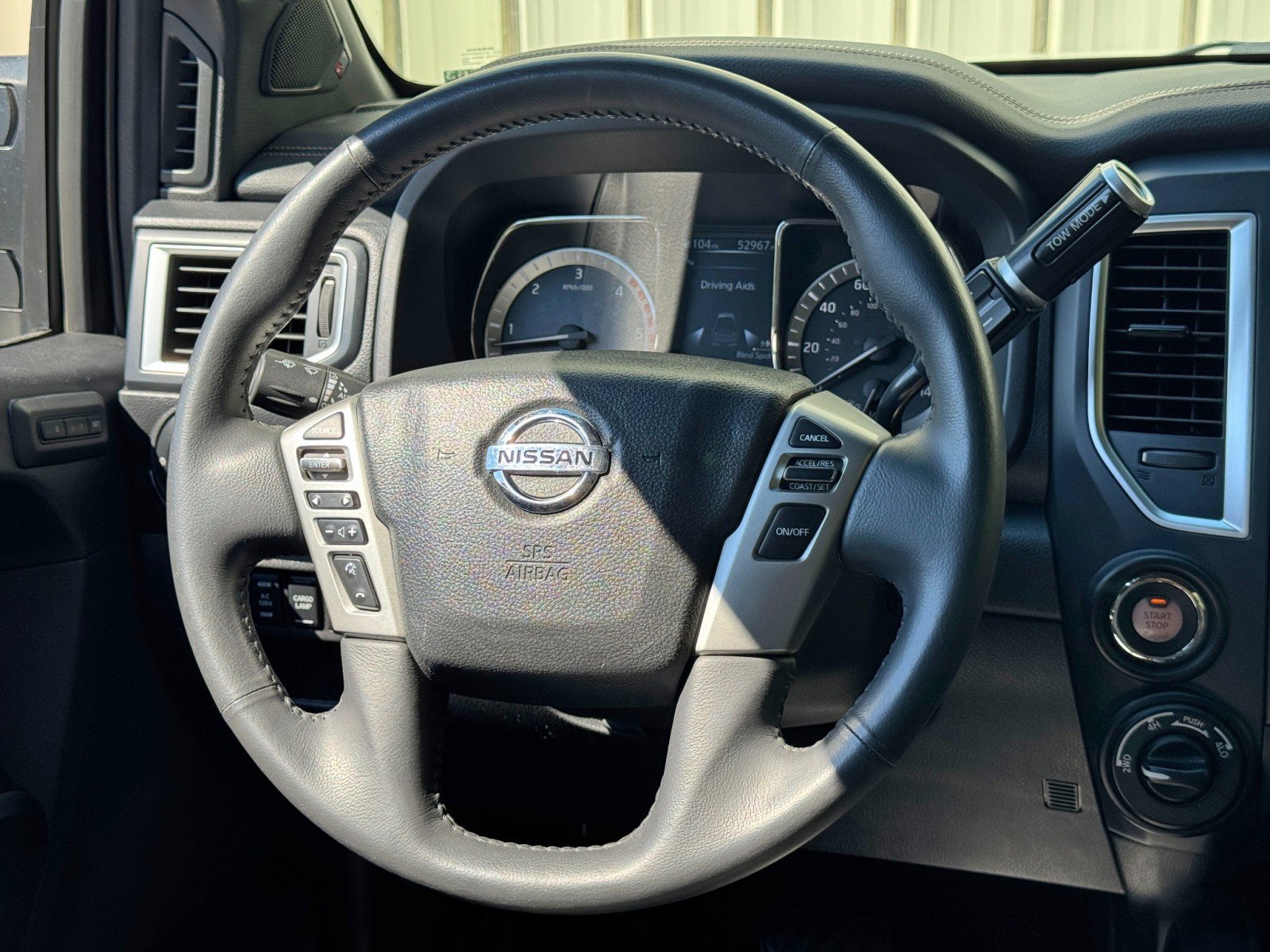 Used 2018 Nissan Titan SL w/ Midnight Edition AWD/4WD image 20