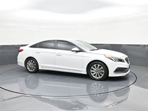 Used 2017 Hyundai Sonata Sport image 17