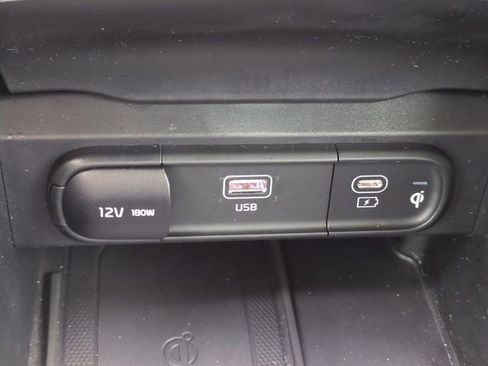 Used 2024 Kia Telluride S w/ S Sunroof Package FWD image 23