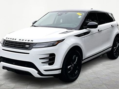 Used 2024 Land Rover Range Rover Evoque Dynamic SE image 3
