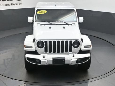 Used 2023 Jeep Gladiator Overland AWD/4WD image 57
