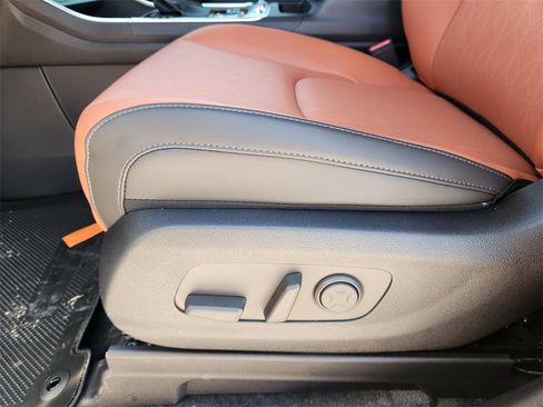 New 2026 Kia Carnival SX image 16