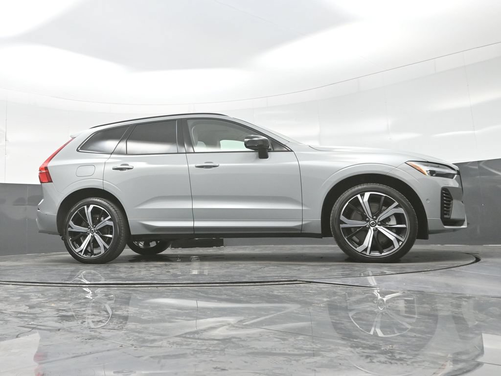 Used 2025 Volvo XC60 T8 Ultra w/ Protection Package Premier AWD/4WD image 30