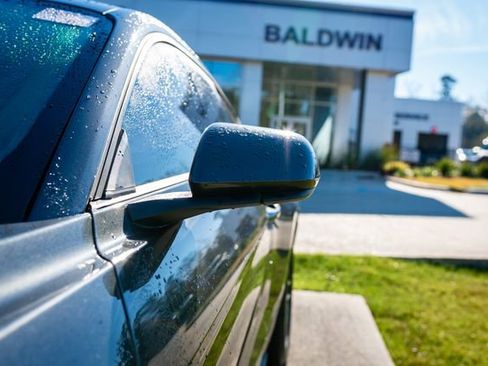 Used 2018 Ford Mustang EcoBoost w/ Equipment Group 101A image 15